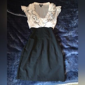Short formal dress. Black and white